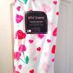 Betsey Johnson plush throw
